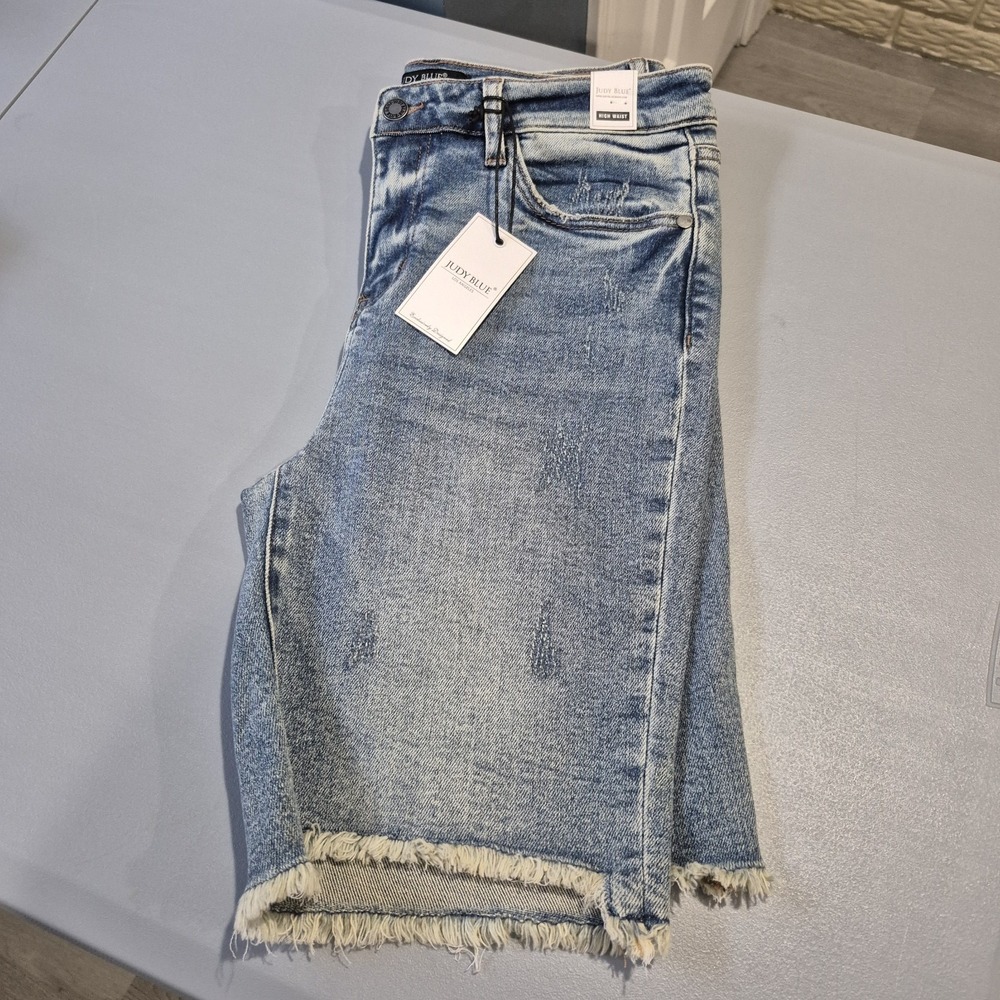 Judy Blue Shorts Womens Large Denim Jean Long Bermuda Modest Distressed Stretch